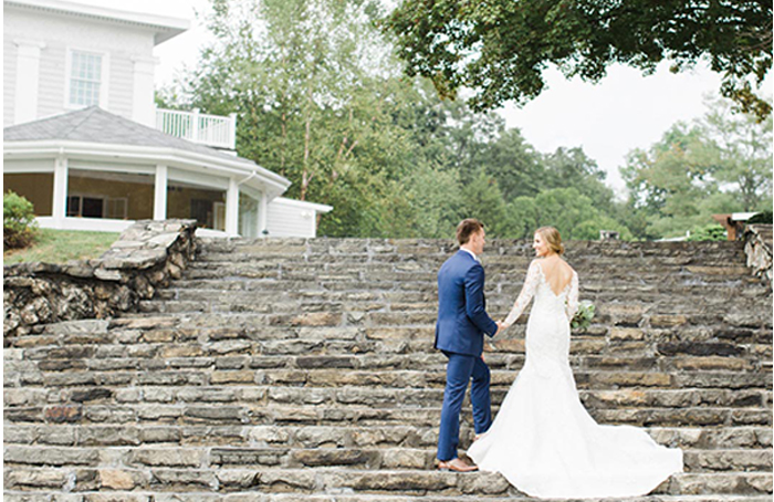 Monteverde Weddings - Sweeping Staircase